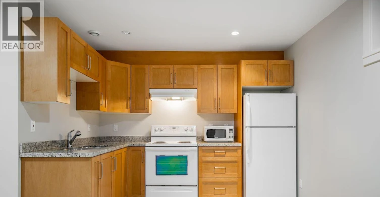 649 Sylvan Avenue, North Vancouver, BC, V7R 2E8 - 17