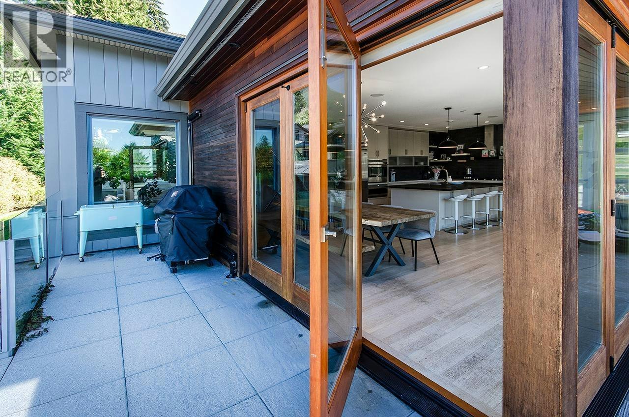 649 Sylvan Avenue, North Vancouver, BC, V7R 2E8 - 12