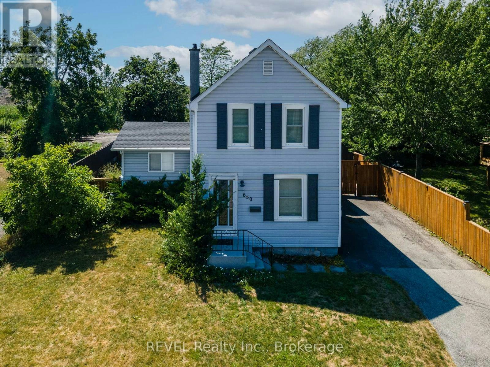 650 Deere Street, Welland, ON, L3B 2L8