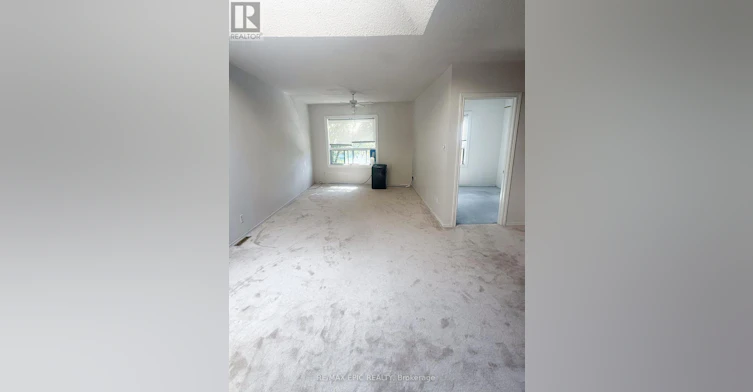 UPPER/2ND FLOOR-1044 Kingston Road, Toronto, ON, M4E 1T4 - 8