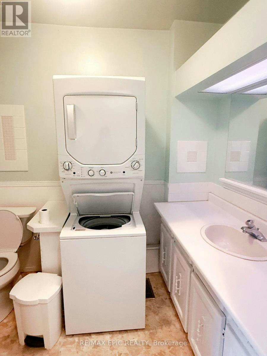 UPPER/2ND FLOOR-1044 Kingston Road, Toronto, ON, M4E 1T4 - 16