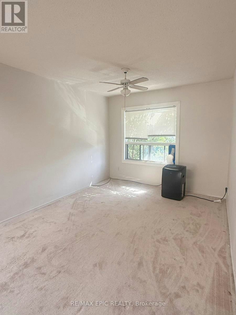 UPPER/2ND FLOOR-1044 Kingston Road, Toronto, ON, M4E 1T4 - 7