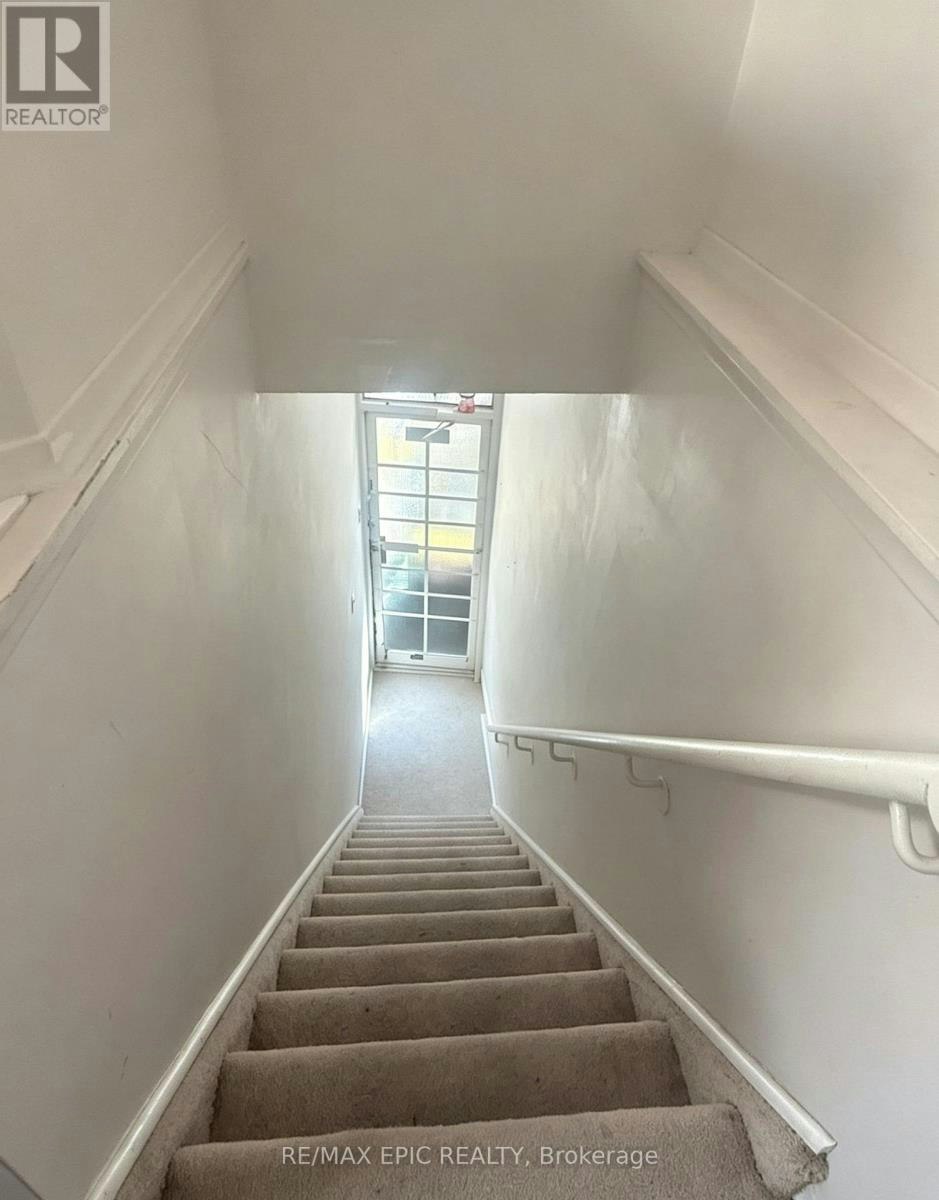 UPPER/2ND FLOOR-1044 Kingston Road, Toronto, ON, M4E 1T4 - 19