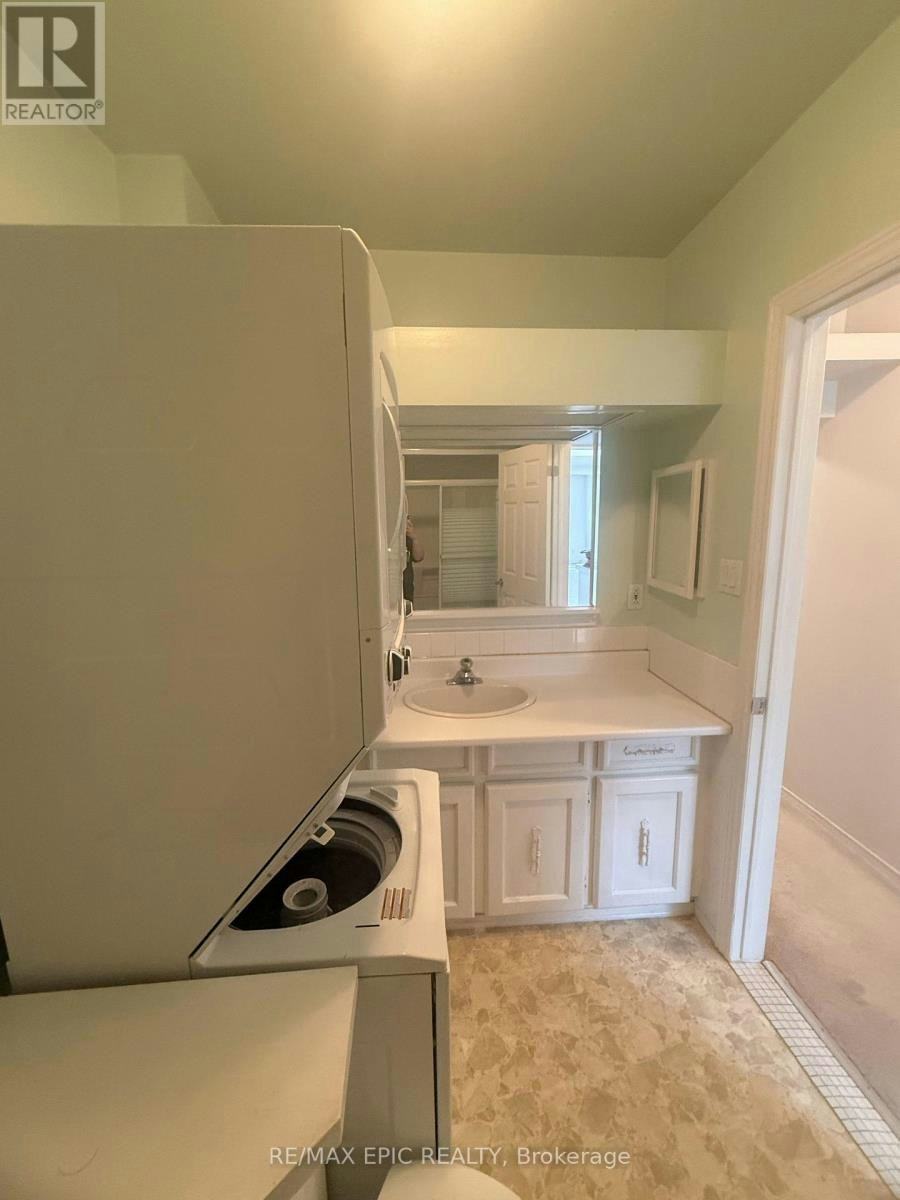 UPPER/2ND FLOOR-1044 Kingston Road, Toronto, ON, M4E 1T4 - 18