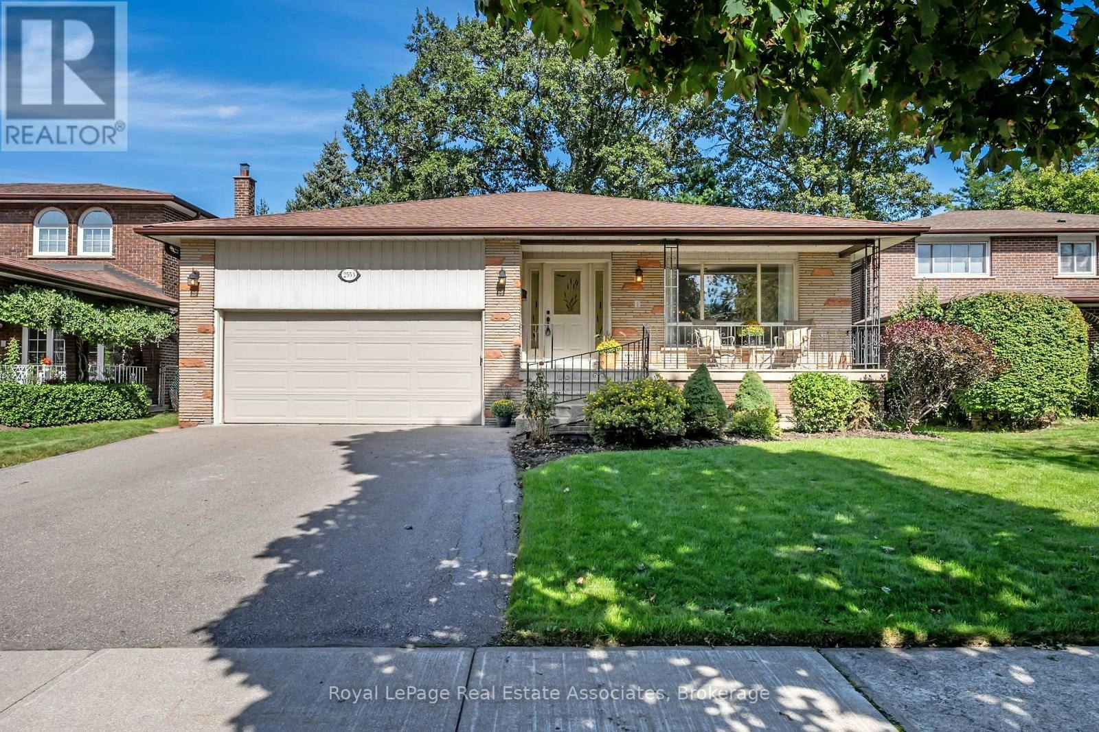 2553 Annelyn Court, Mississauga, ON, L5C 2Z7