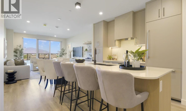 614-3300 Lakeshore Road
