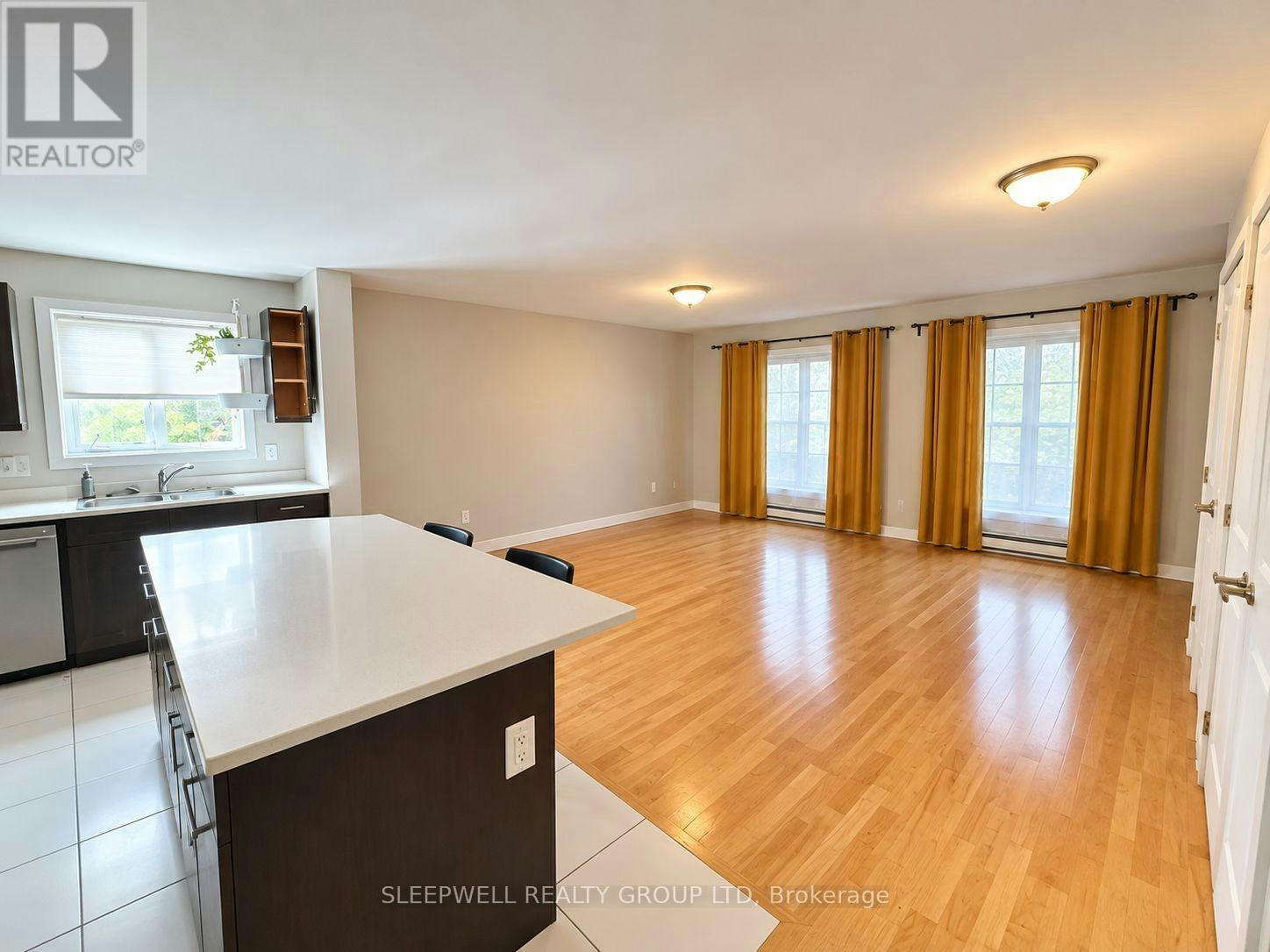 2-11 Chestnut Street, Ottawa, ON, K1S 0Z7 - 3