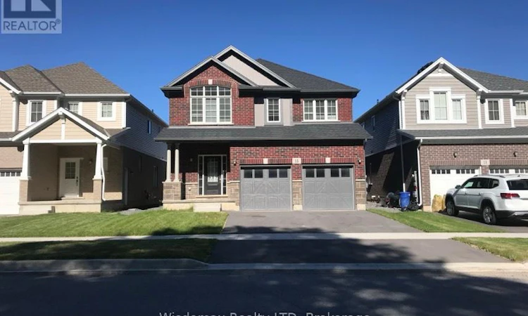 15 Winterberry Boulevard