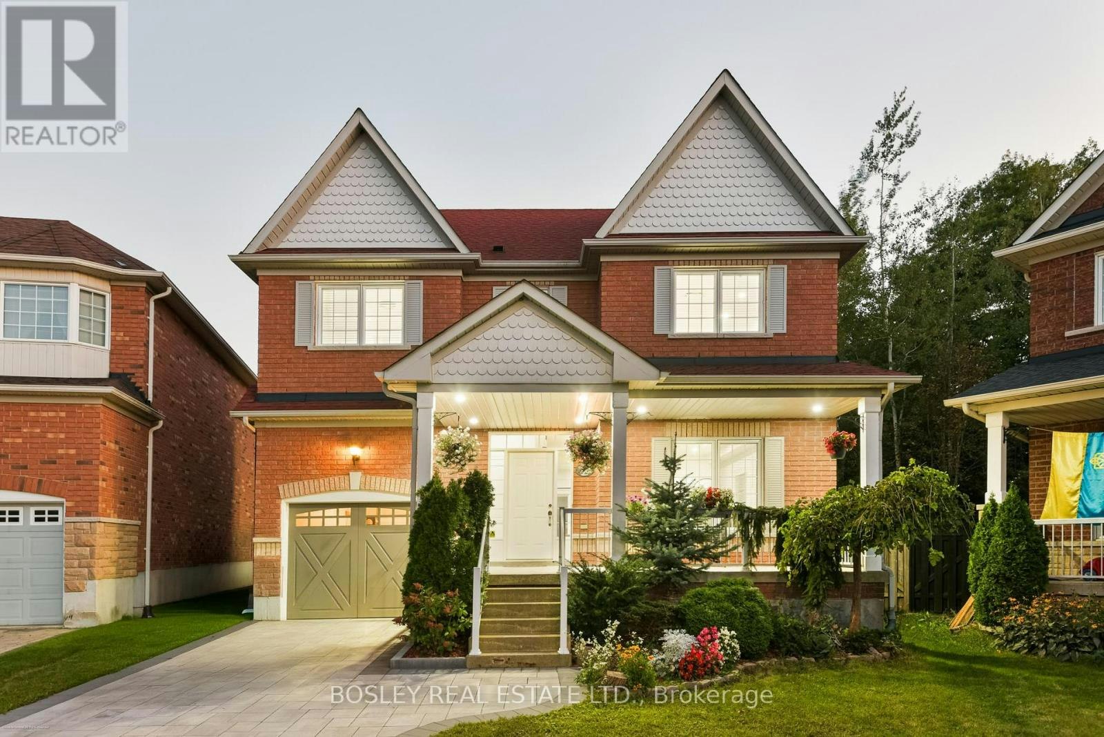 20 Trish Drive, Richmond Hill, ON, L4E 5C5