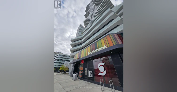 3010-3900 Confederation Parkway, Mississauga, ON, L5B 0M3 - 3