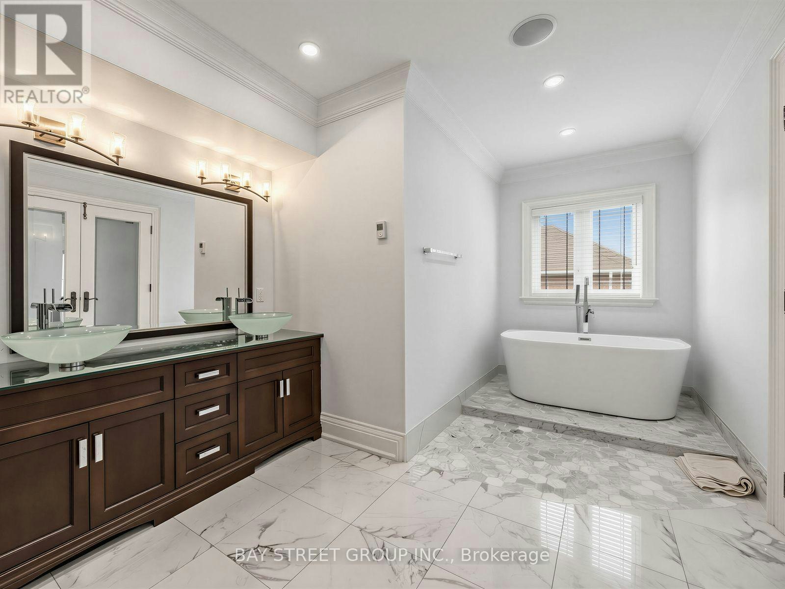 2334 Hammond Road, Mississauga, ON, L5K 1T2 - 24