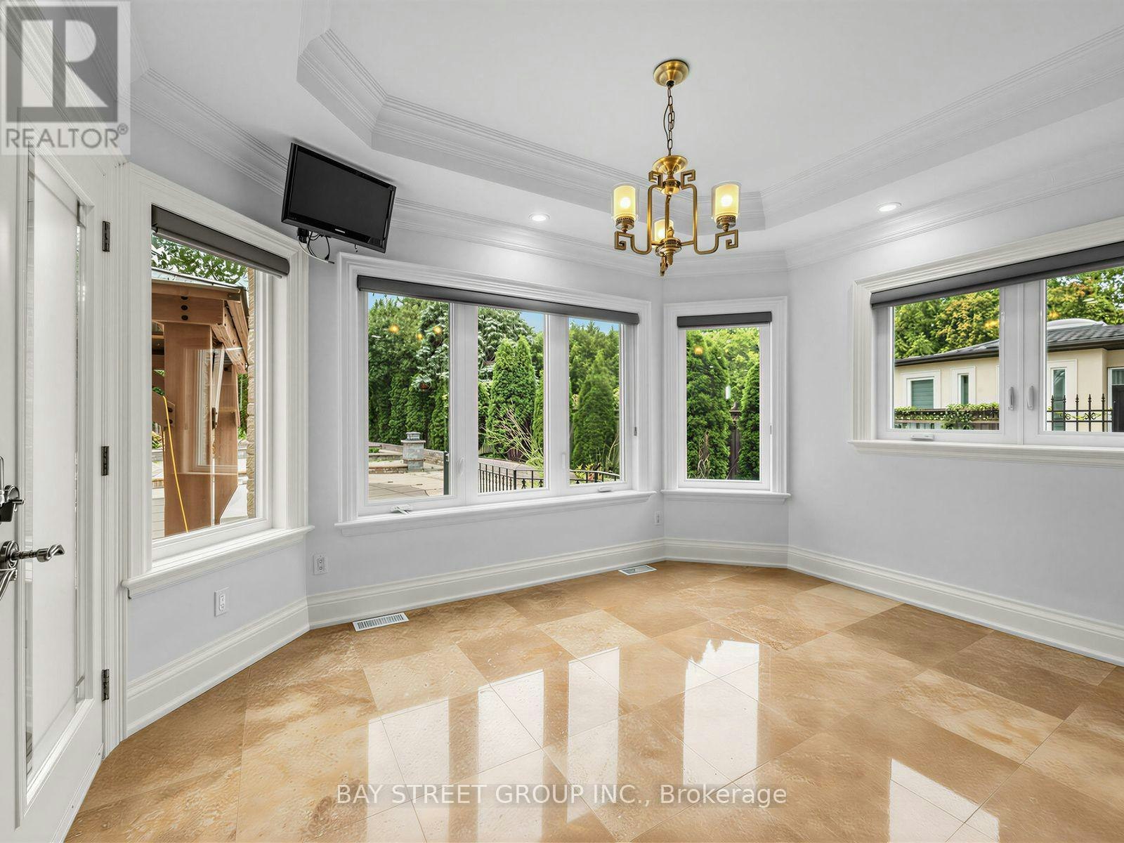 2334 Hammond Road, Mississauga, ON, L5K 1T2 - 9