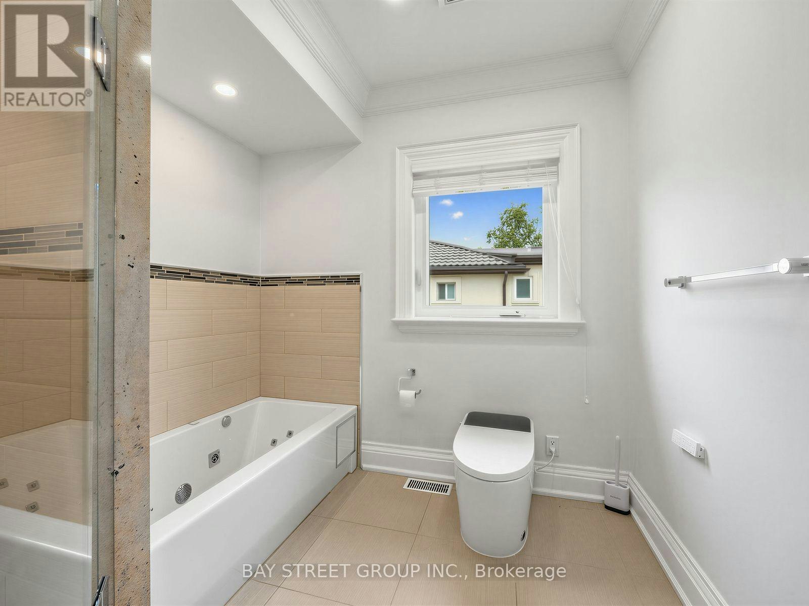 2334 Hammond Road, Mississauga, ON, L5K 1T2 - 29