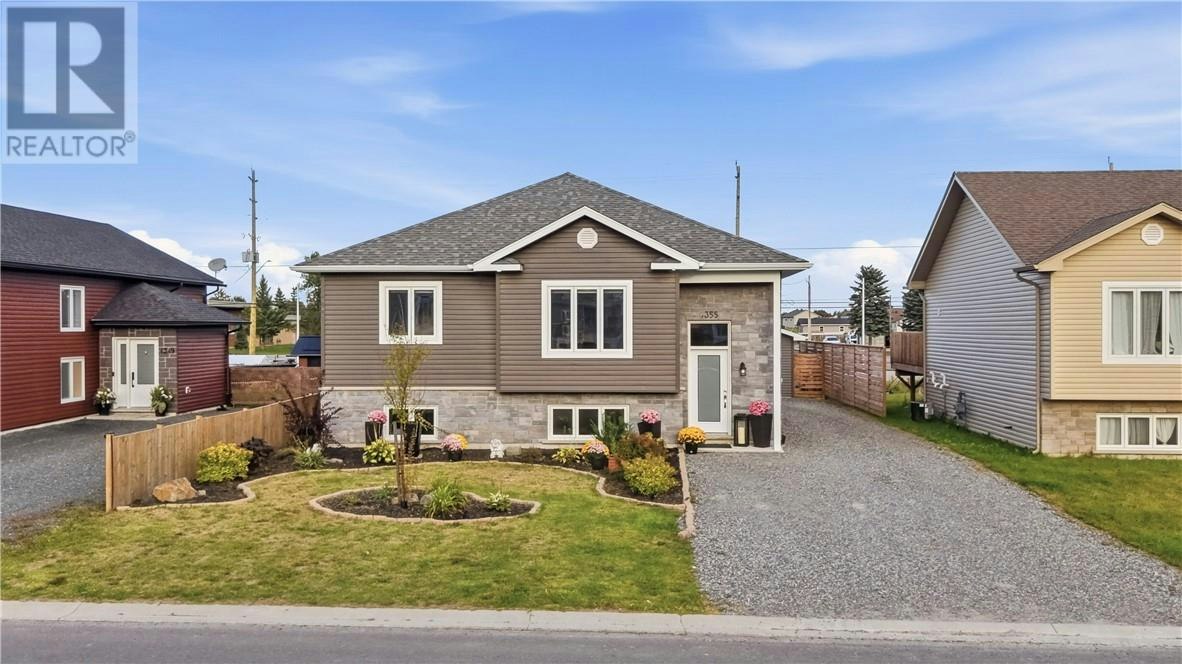 4355 Larocque Avenue, Greater Sudbury, ON, P3P 1R3