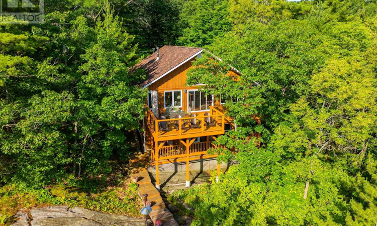 48 Fred Dubie Road E