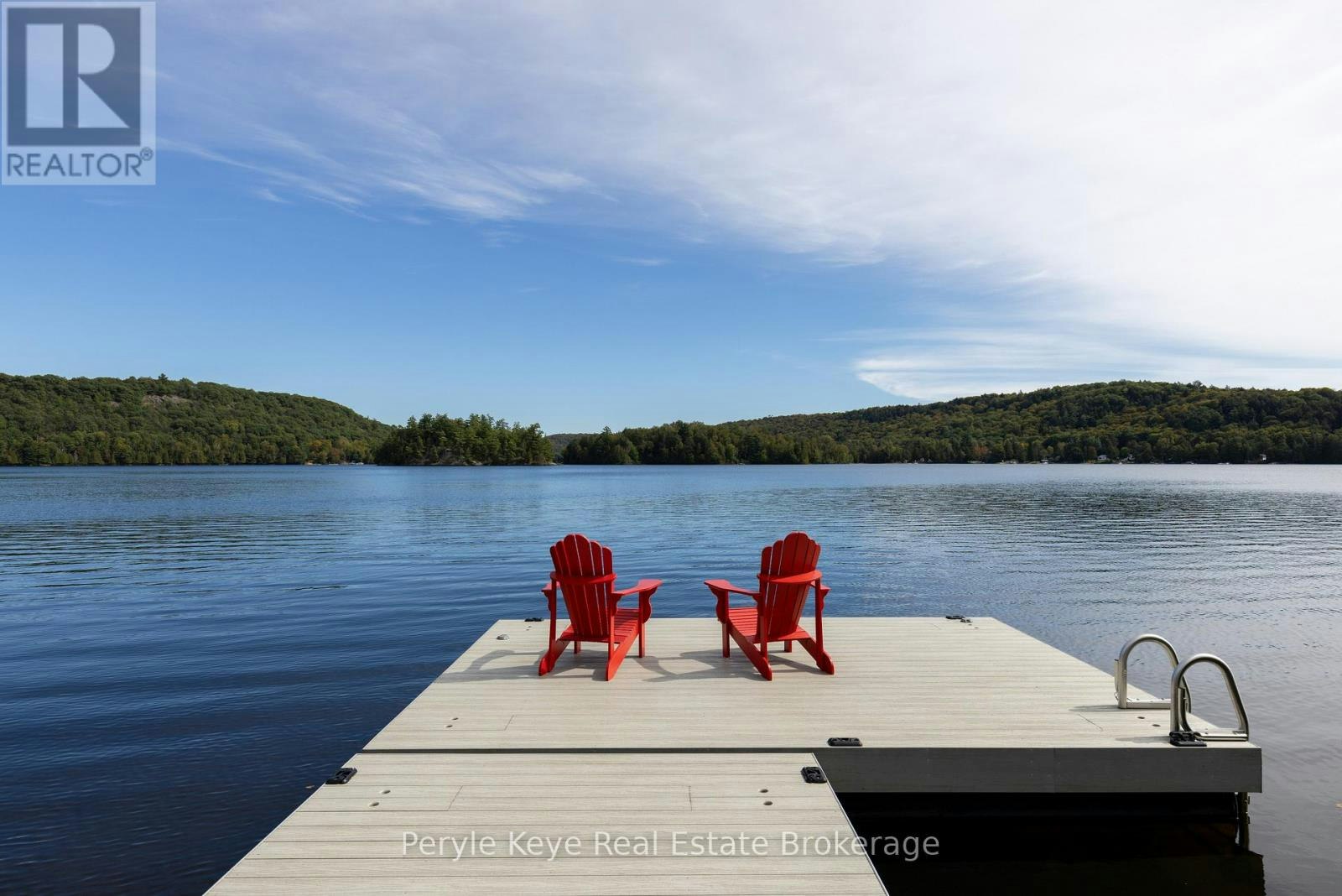 1054 Inawendawin Road, Lake of Bays, ON, P0B 1A0