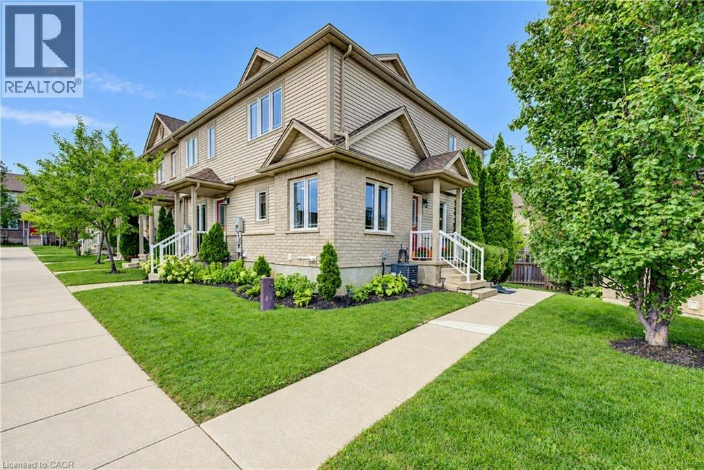 40-10 Foxglove Crescent, Kitchener, ON, N2E 0E1