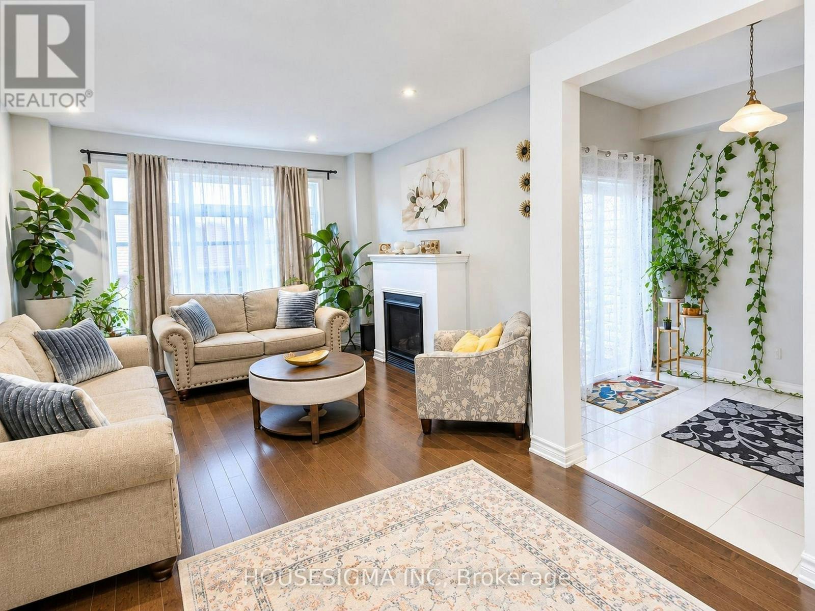 63 Tapadero Avenue, Ottawa, ON, K2V 0E1 - 2