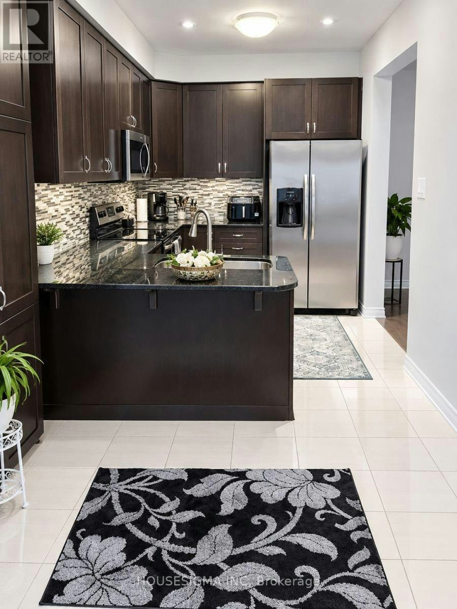 63 Tapadero Avenue, Ottawa, ON, K2V 0E1 - 4