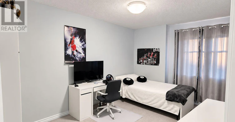 63 Tapadero Avenue, Ottawa, ON, K2V 0E1 - 10