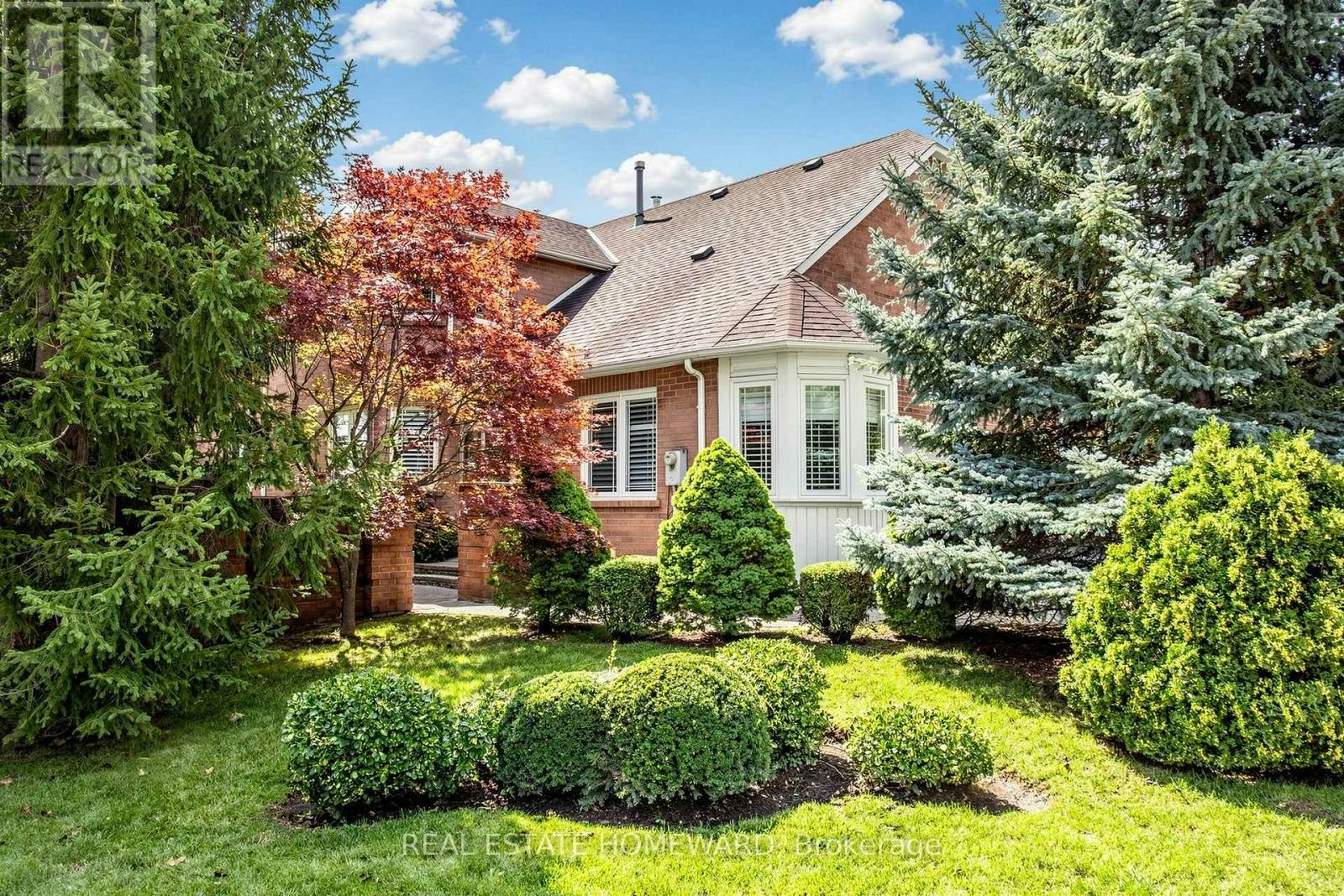 3 Green Acres Road, Vaughan, ON, L4J 4R7