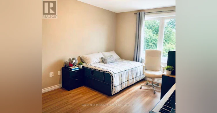 UPPER-758 Bradley Avenue, London, ON, N6E 1J9 - 3
