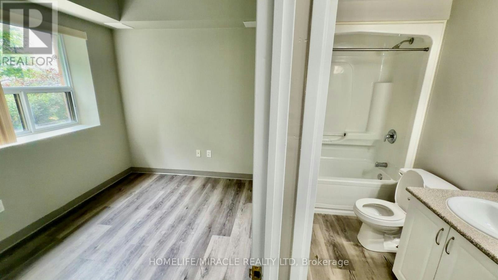 115-736 Old Albert Street, Waterloo, ON, N2L 6R4 - 8