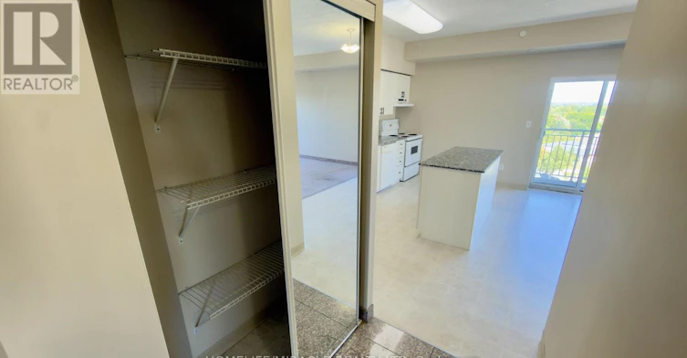 818-239 Auburn Drive, Waterloo, ON, N2K 0B7 - 10