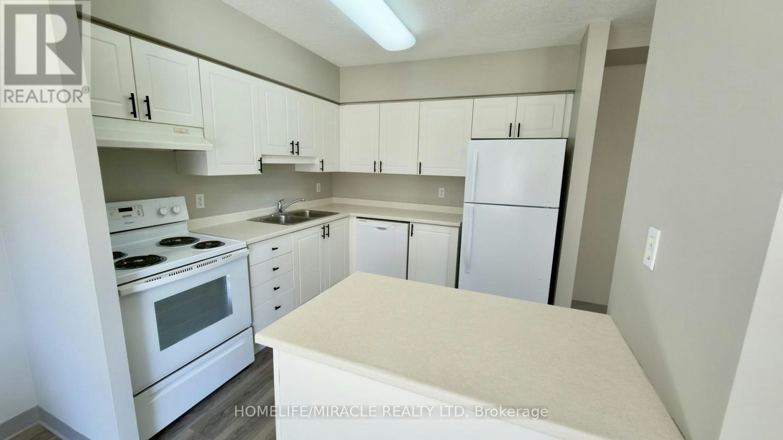 304-237 Auburn Drive, Waterloo, ON, N2K 4G9 - 5