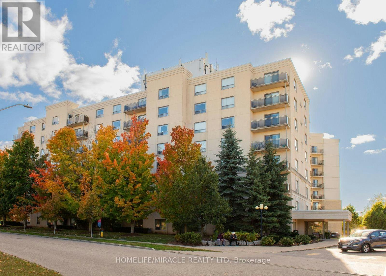 304-237 Auburn Drive, Waterloo, ON, N2K 4G9