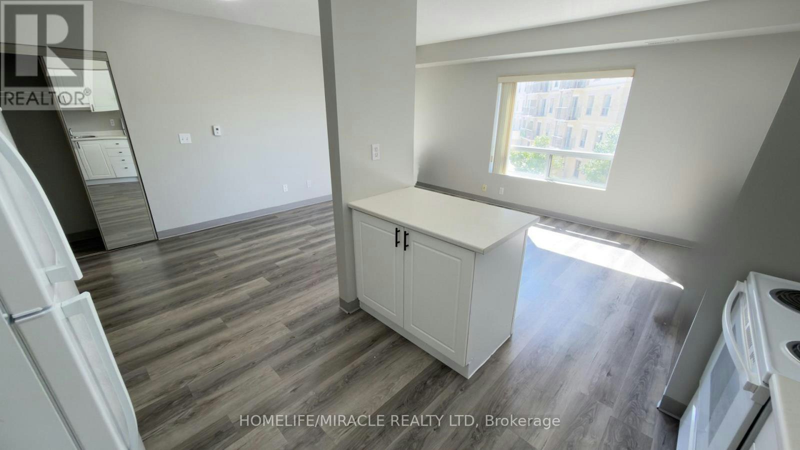 304-237 Auburn Drive, Waterloo, ON, N2K 4G9 - 7