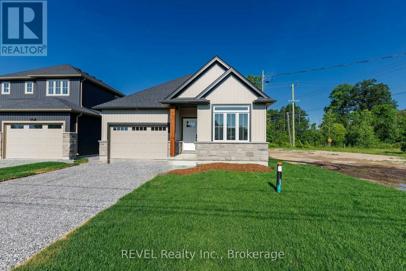 1133 Dipietro Street, Fort Erie, ON, L2A 4J4
