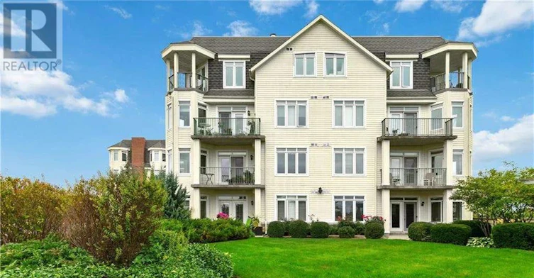 101-10 Bay Street, Blue Mountains, ON, N0H 2P0