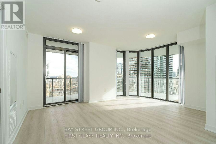 1402-11 Wellesley Street W, Toronto, ON, M4Y 0G4 - 3