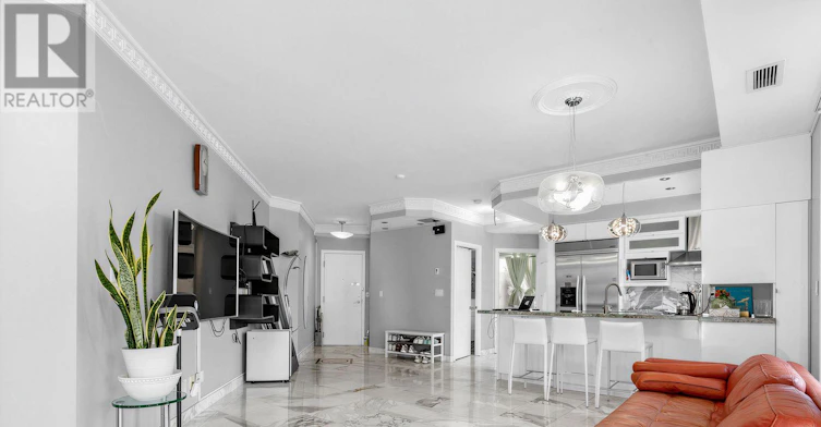 902-18 Beverley Street, Toronto, ON, M5T 3L2 - 4