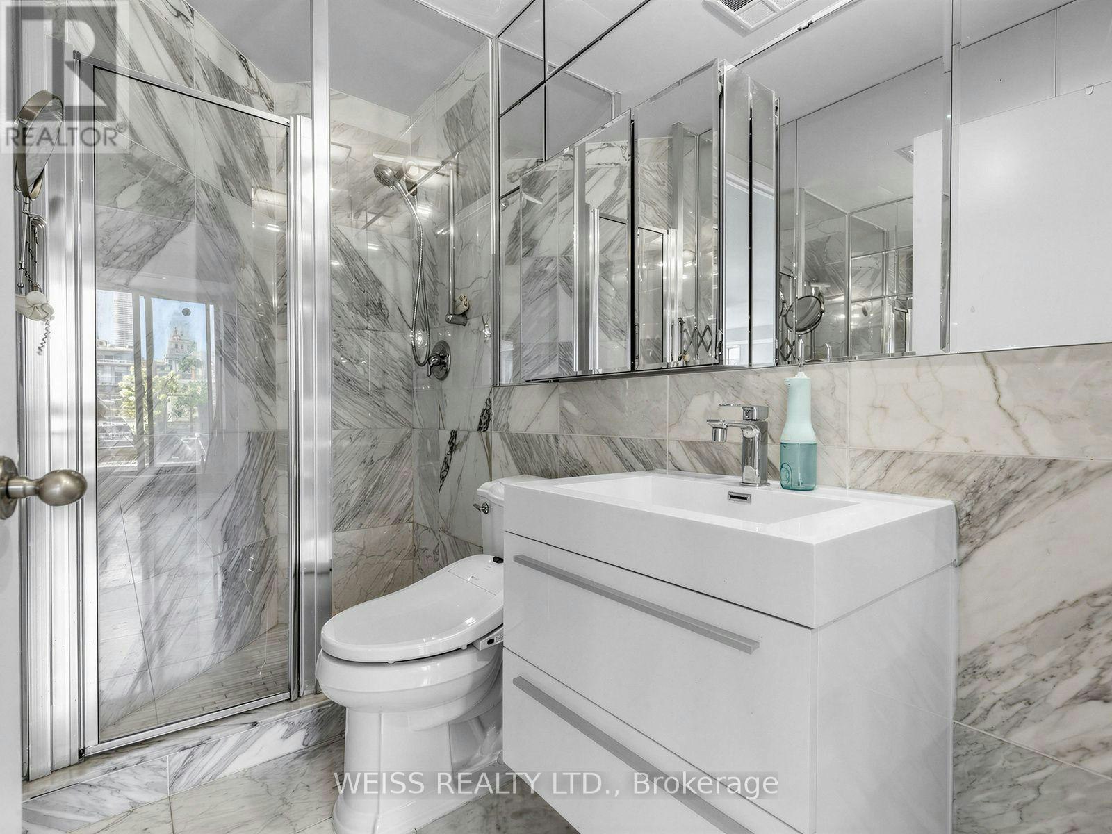 902-18 Beverley Street, Toronto, ON, M5T 3L2 - 11