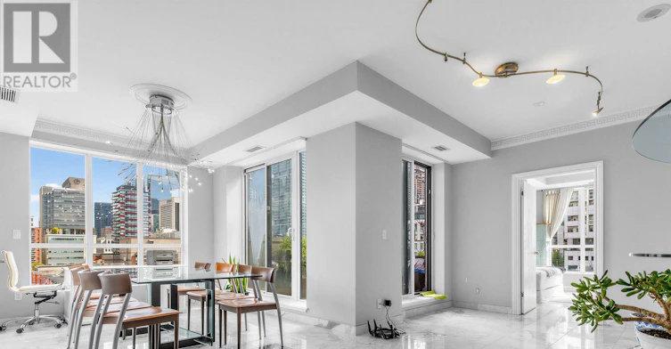 902-18 Beverley Street, Toronto, ON, M5T 3L2 - 2