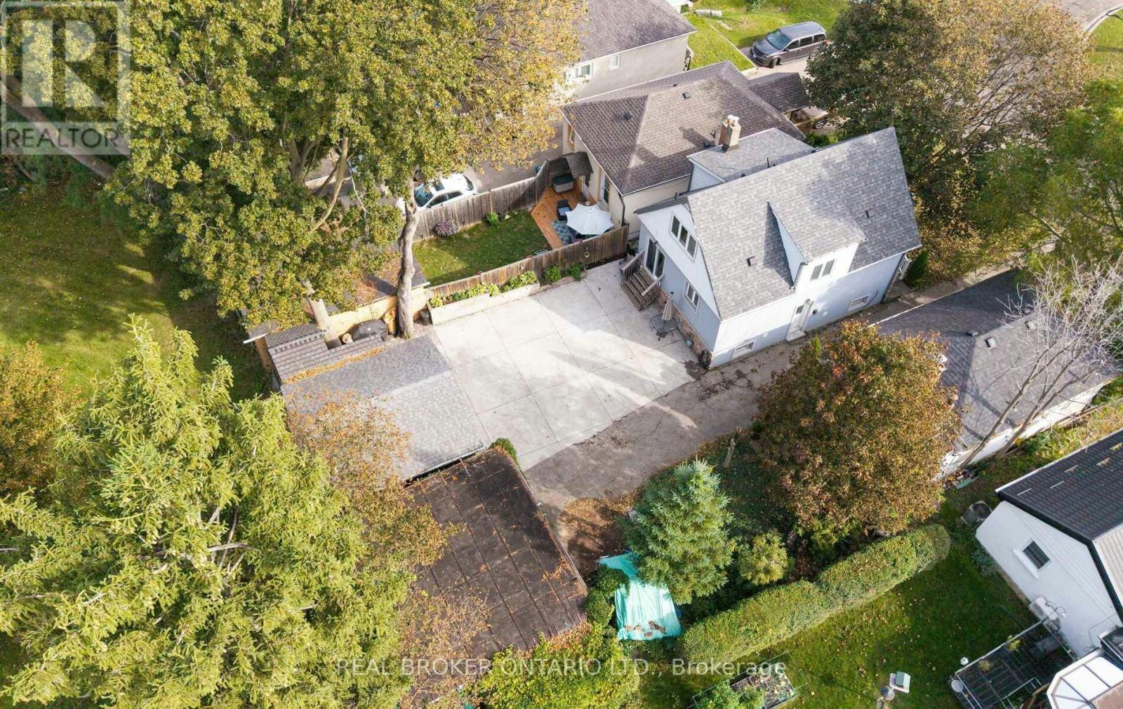 26 Roxaline Street, Toronto, ON, M9P 2Y9