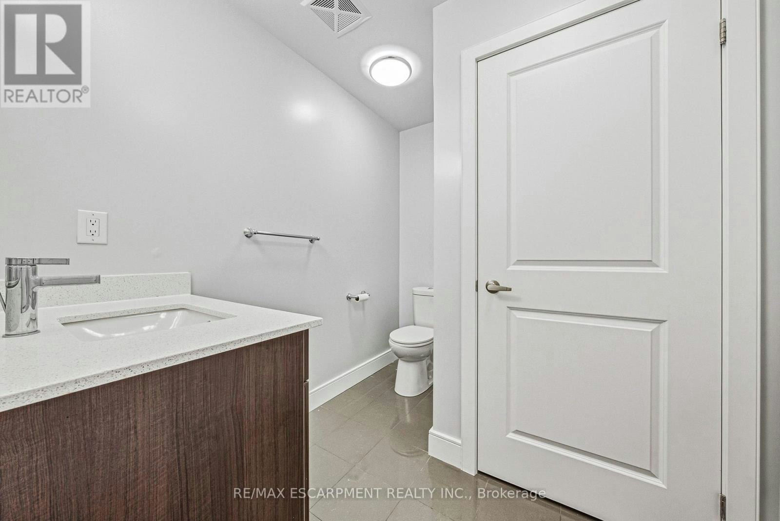 211-2061 Prospect Street, Burlington, ON, L7R 1Z2 - 12