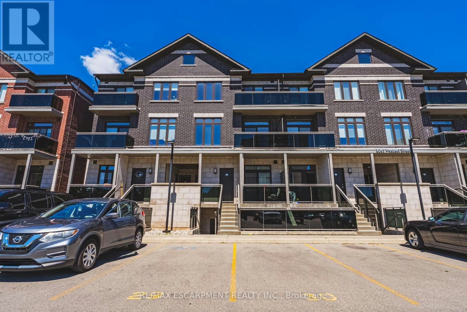 211-2061 Prospect Street, Burlington, ON, L7R 1Z2