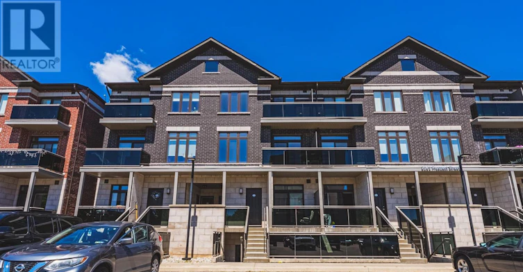 211-2061 Prospect Street, Burlington, ON, L7R 1Z2