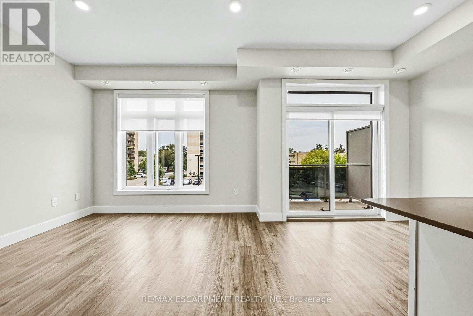 211-2061 Prospect Street, Burlington, ON, L7R 1Z2 - 7