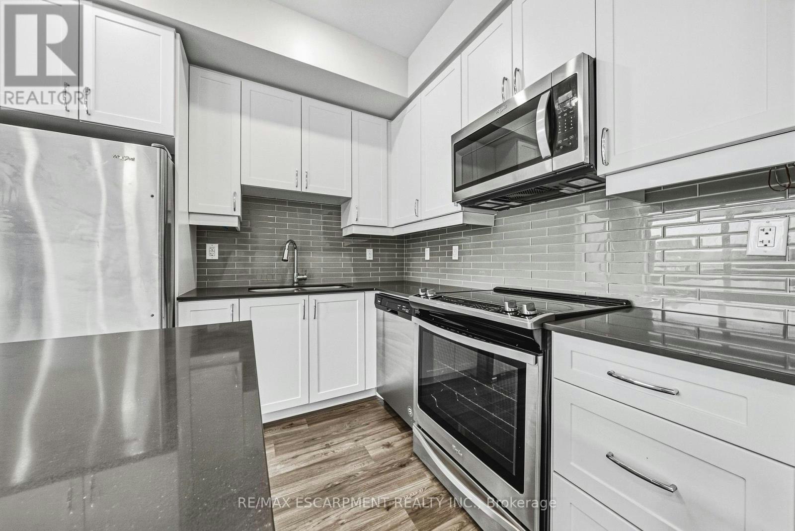 211-2061 Prospect Street, Burlington, ON, L7R 1Z2 - 6