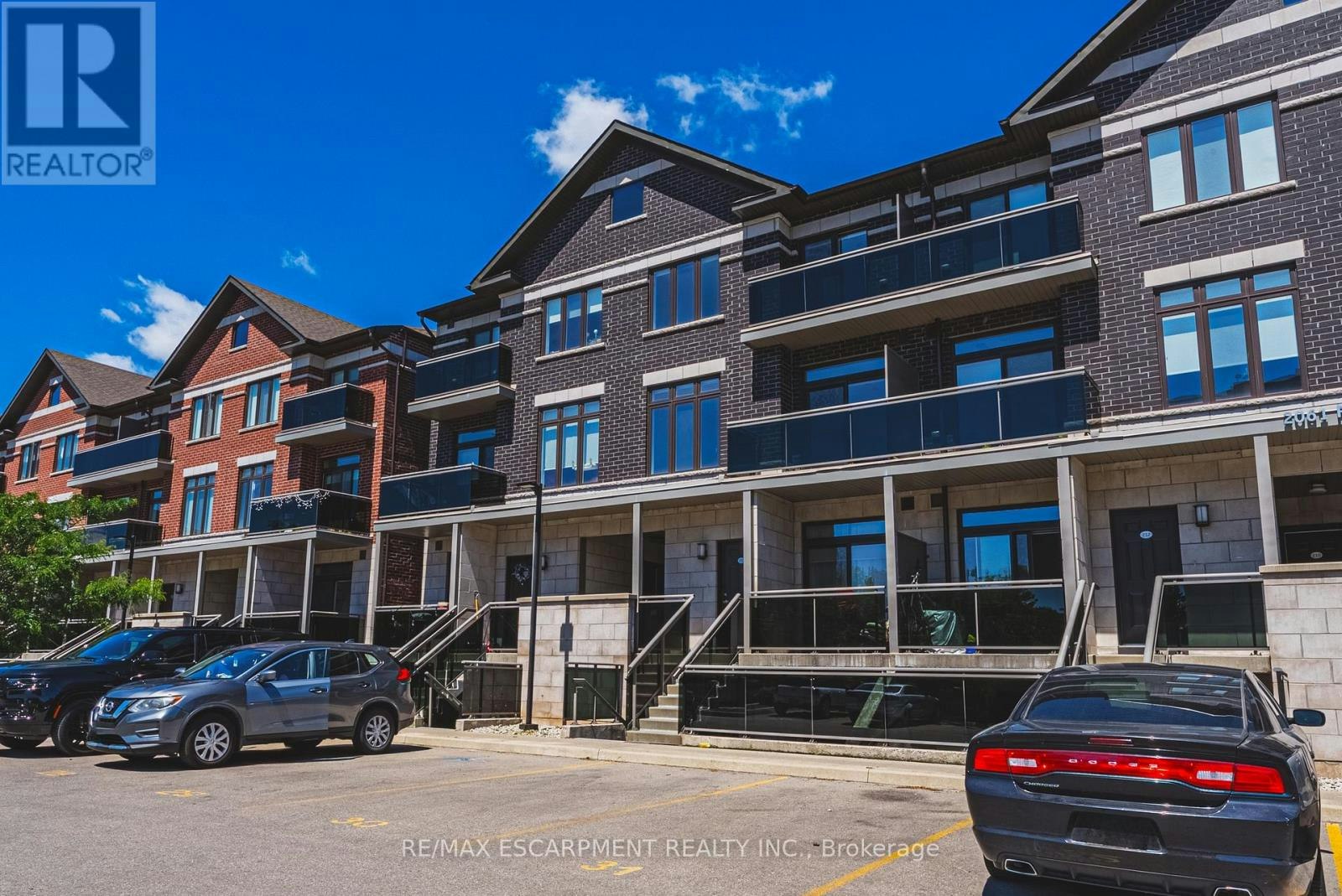 211-2061 Prospect Street, Burlington, ON, L7R 1Z2 - 2