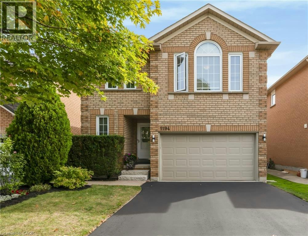 1194 Old Oak Drive, Oakville, ON, L6M 3K7