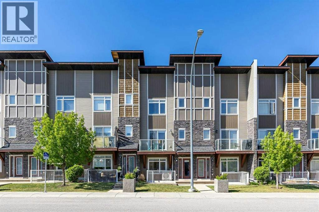 11 Skyview Point Heath NE, Calgary, AB, T3N 0L7