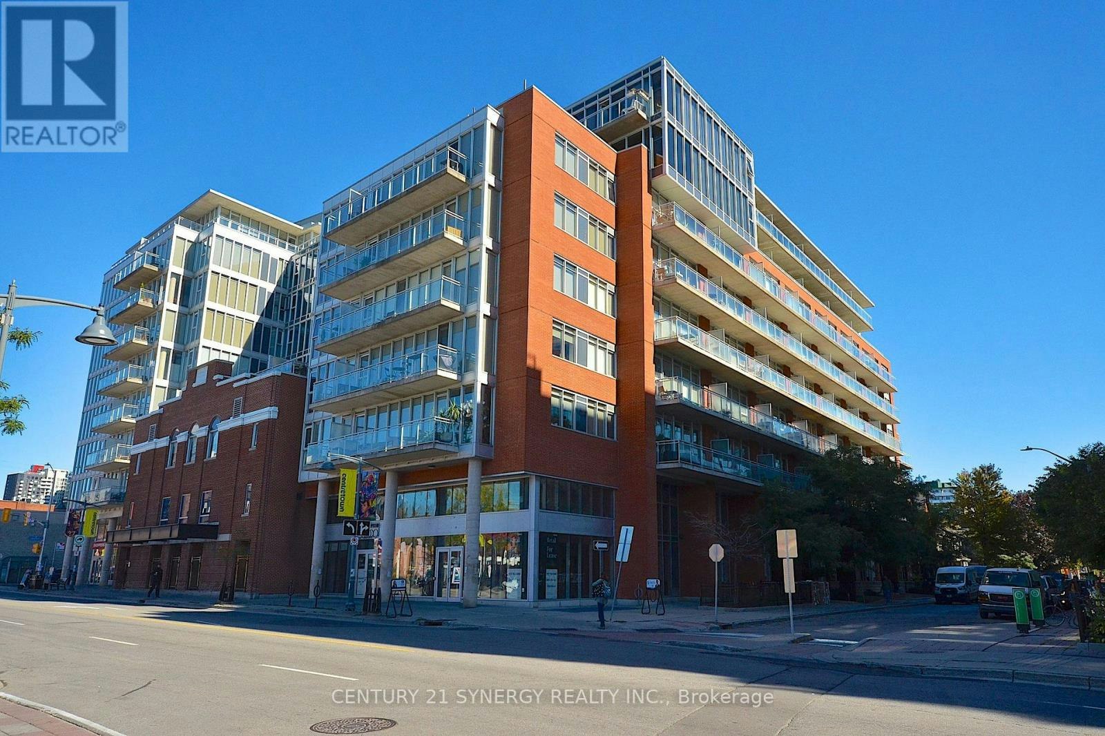 213-354 Gladstone Avenue, Ottawa, ON, K2P 1Y7
