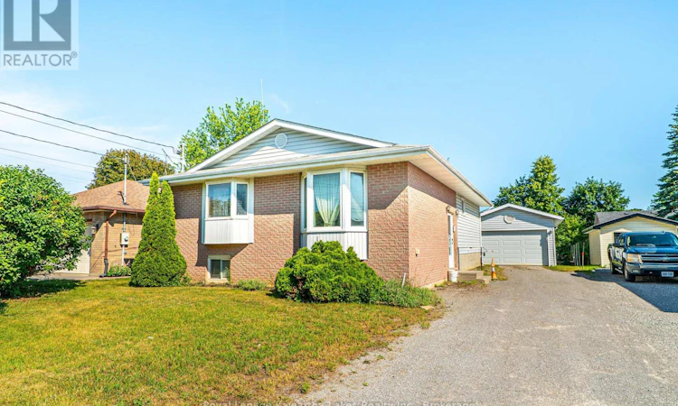 182 Colborne Street W