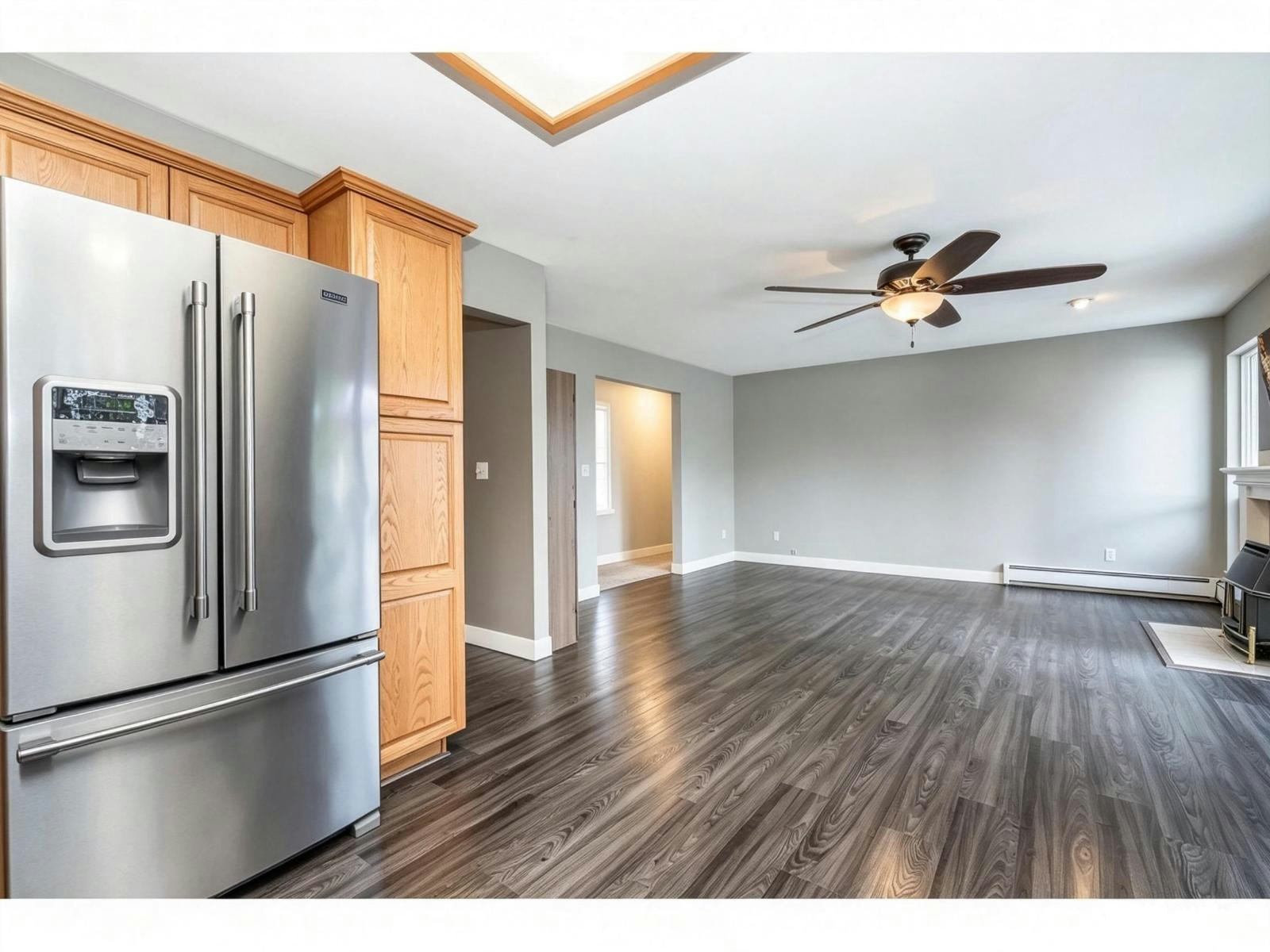 upper Unit-19967 46 Avenue, Langley, BC, V3A 3H4