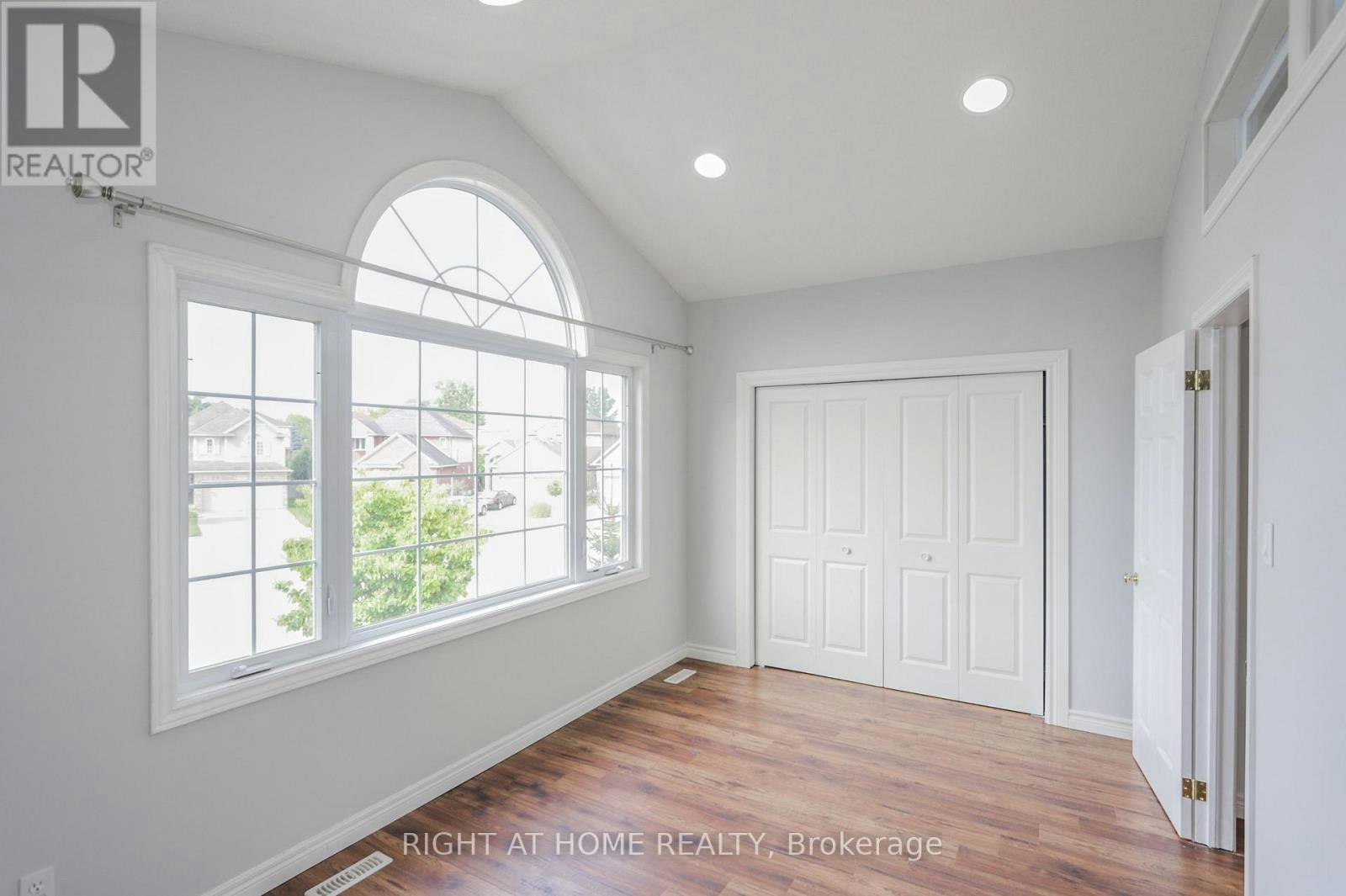 756 Hedgerow Place, London, ON, N5X 4L6 - 7
